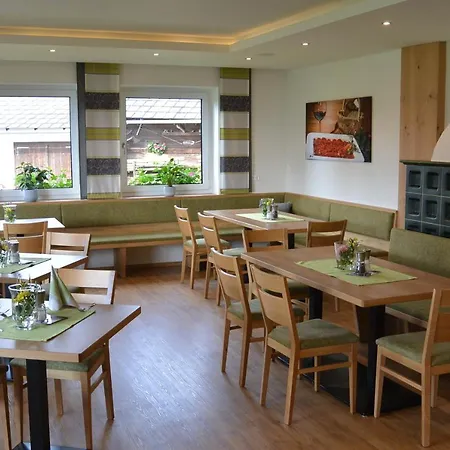 Fruehstueckspension Ochnerbauer Kindberg