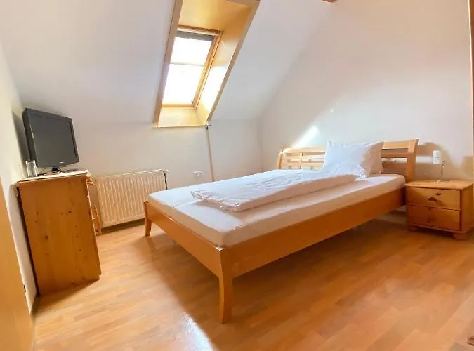 여관 Fruehstueckspension Ochnerbauer 킨드버그